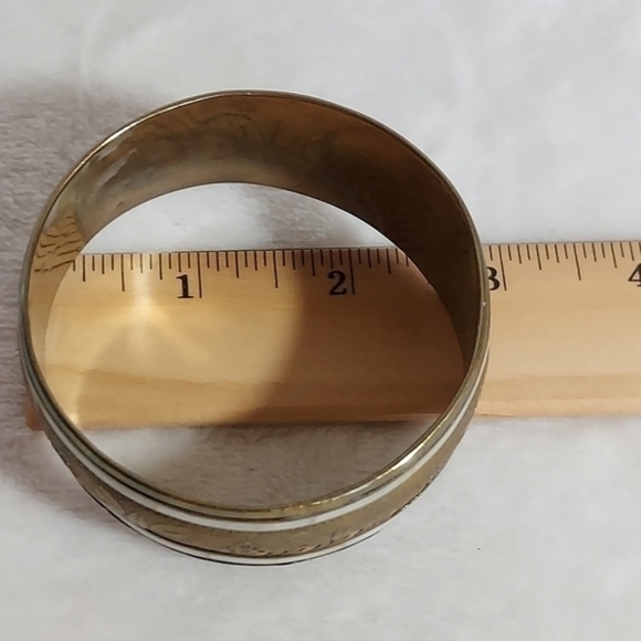 Vintage Brass and Mother of Pearl Bangle Bracelet Etched with decorative accents - Picture 8 of 10